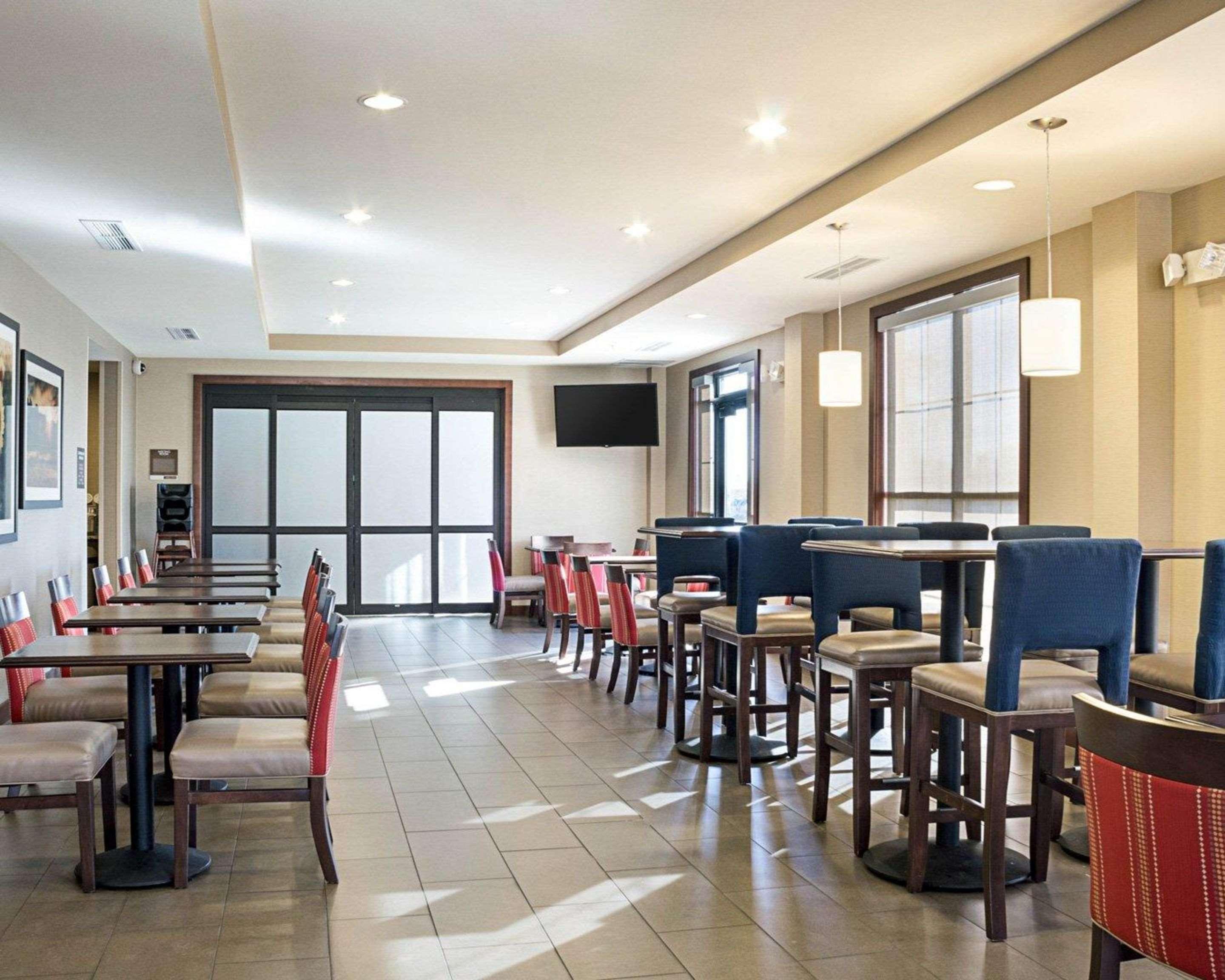 Comfort Suites Fargo Medical Center Luaran gambar
