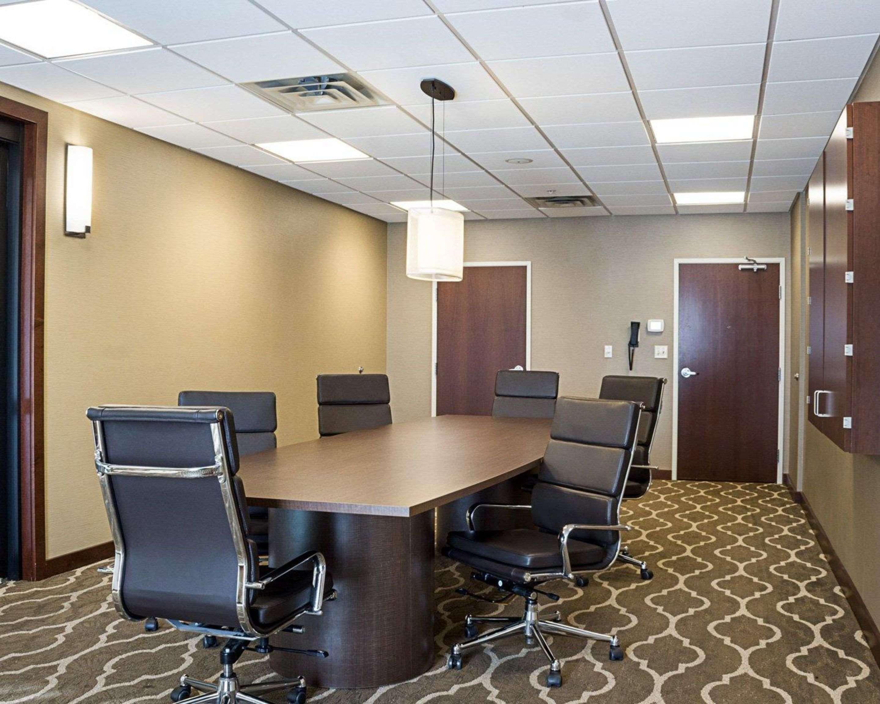 Comfort Suites Fargo Medical Center Luaran gambar
